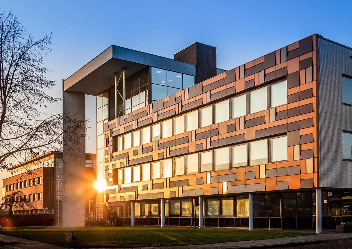Kuijpers Head Office solar facade project